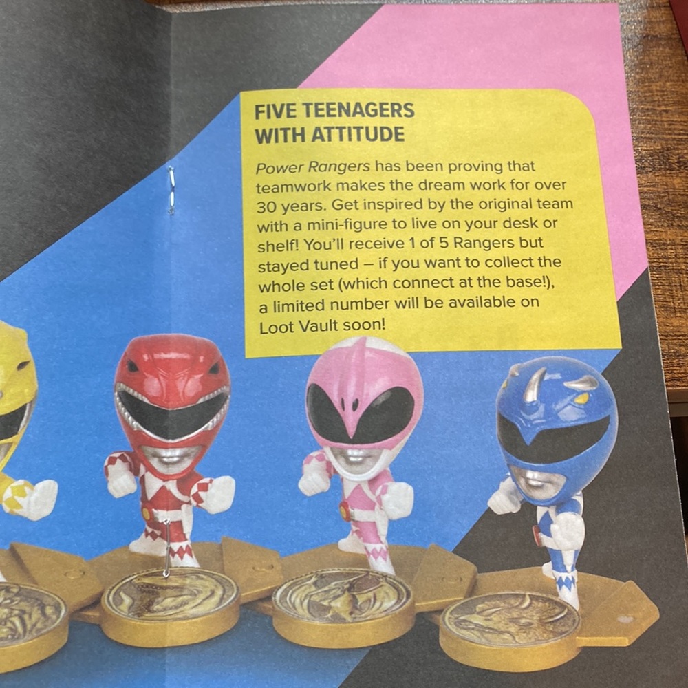 Loot Crate Exclusive Power Rangers Mini Figure Red - Picture 8 of 8